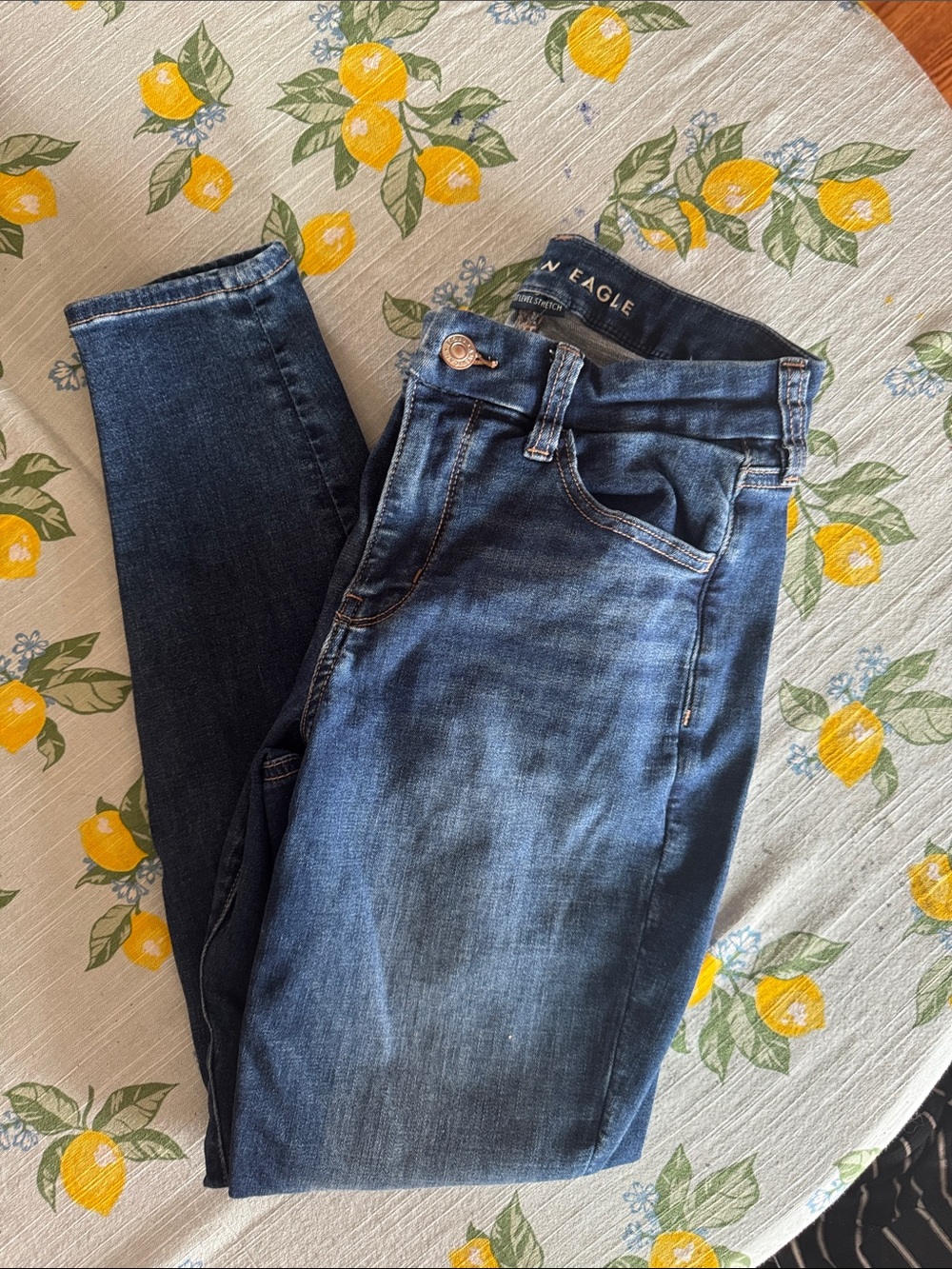 American Eagle Outfitters Women's Dark Blue super stretch Skinny Jeans
